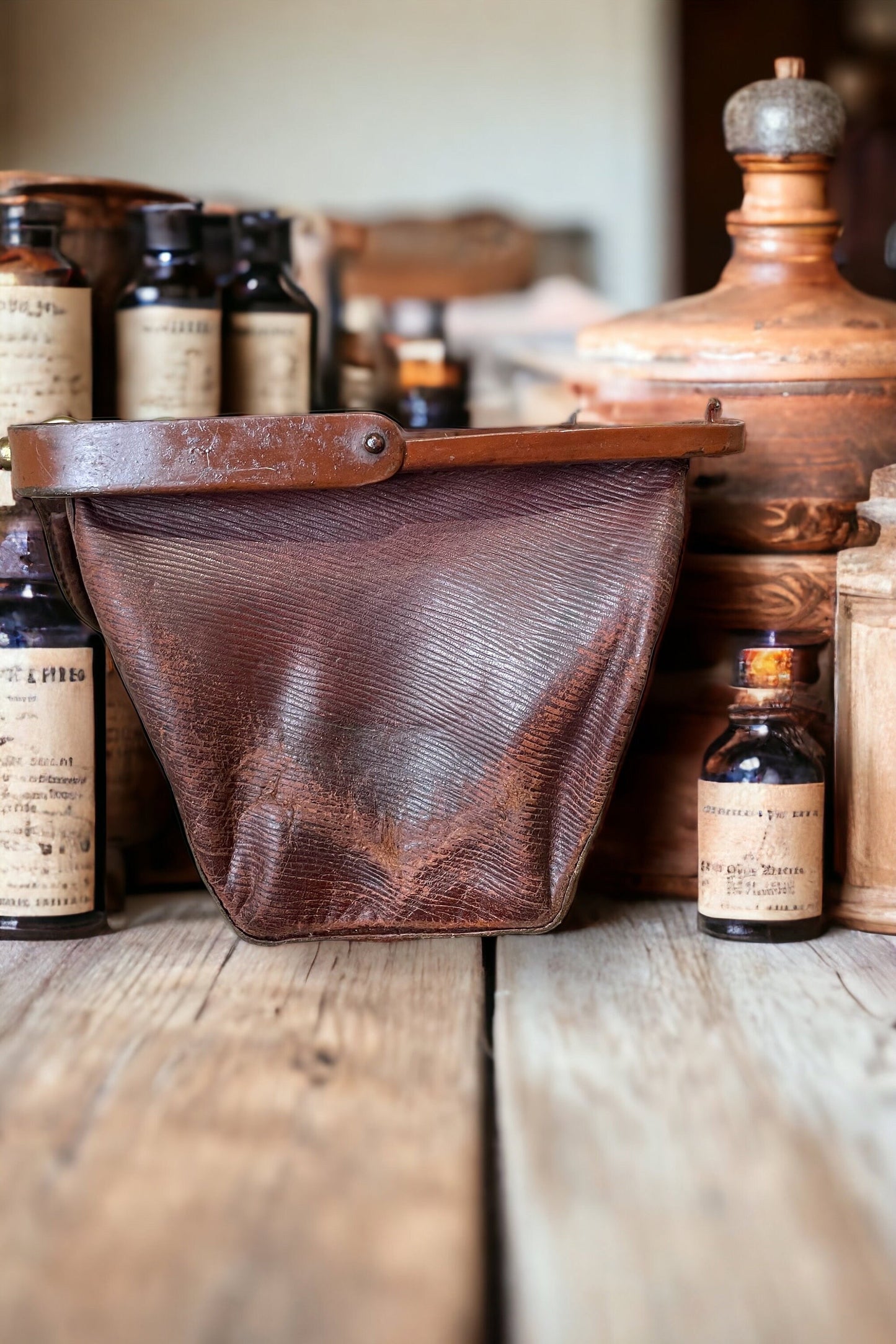 French Apothecary Brown Leather Bag, Old Doctor Bag, Antique Leather Doctors Bag, Old Apothecary Bag, Old Medical Bag, Antique Doctor Bag