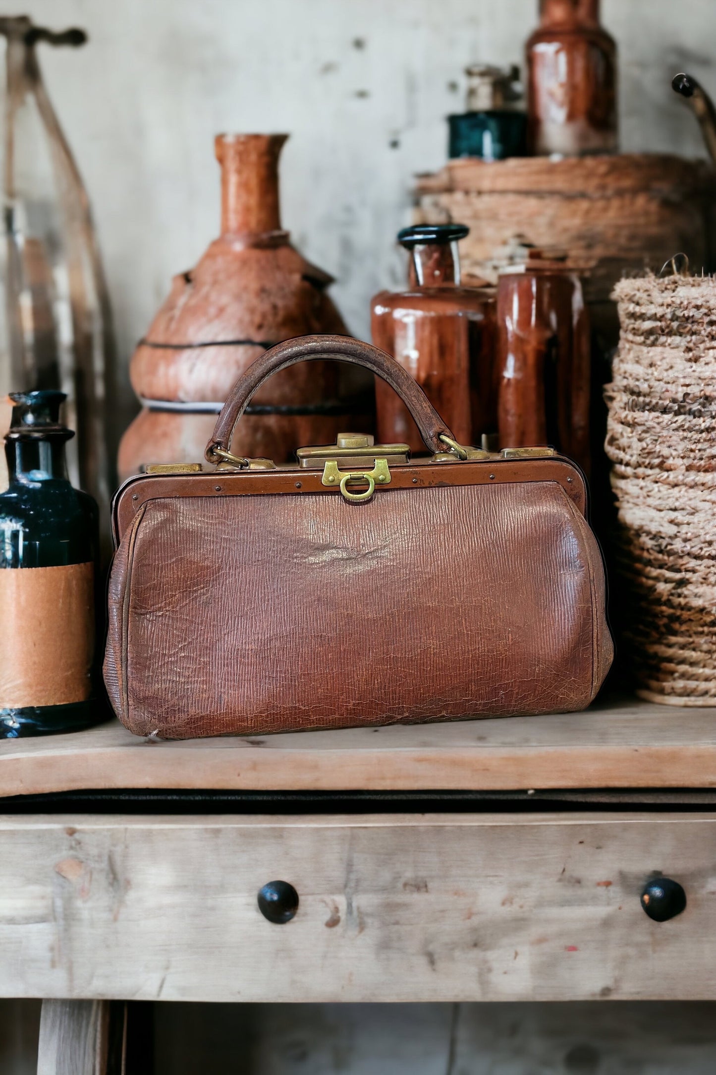 French Apothecary Brown Leather Bag, Old Doctor Bag, Antique Leather Doctors Bag, Old Apothecary Bag, Old Medical Bag, Antique Doctor Bag