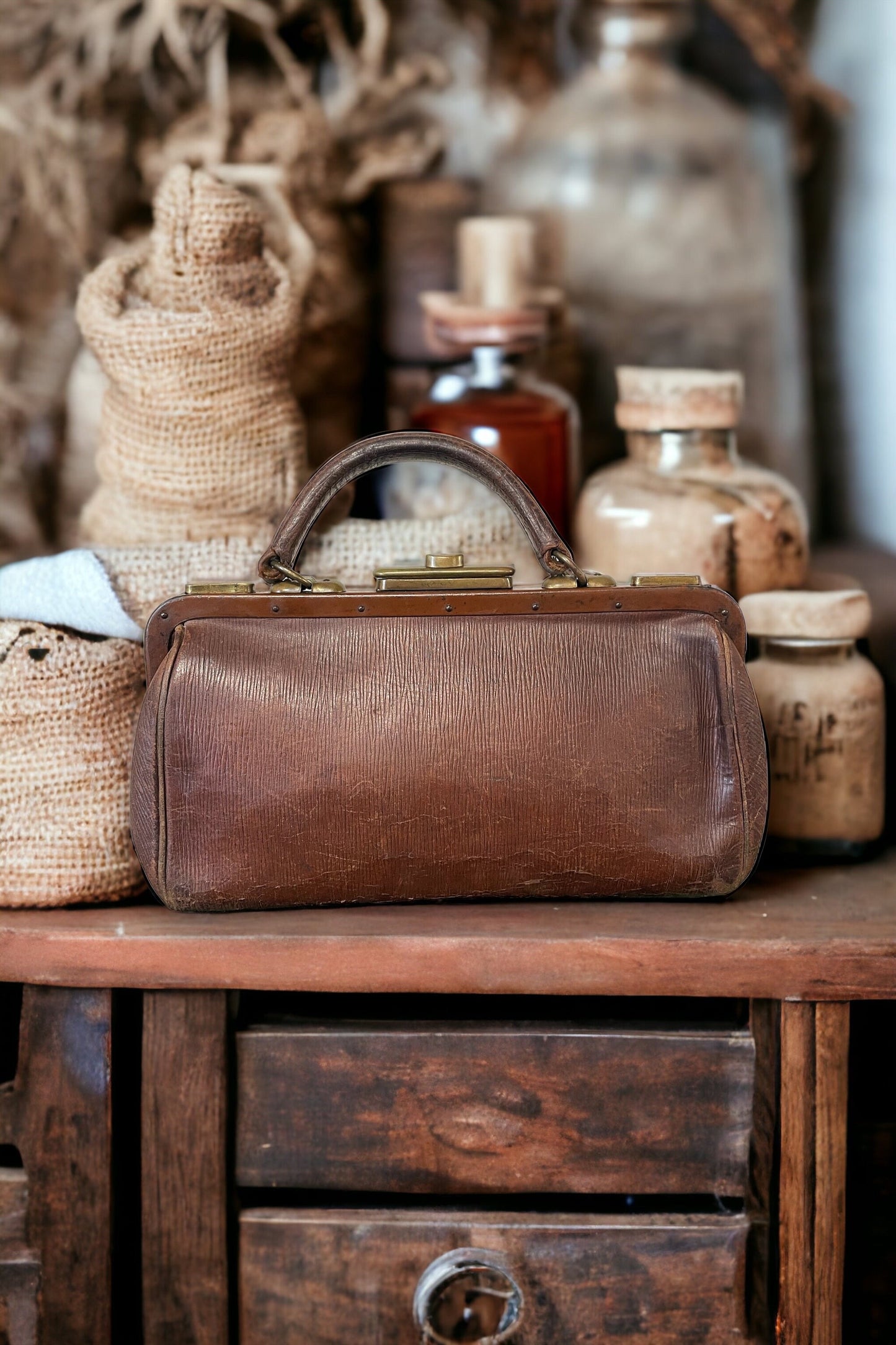 French Apothecary Brown Leather Bag, Old Doctor Bag, Antique Leather Doctors Bag, Old Apothecary Bag, Old Medical Bag, Antique Doctor Bag