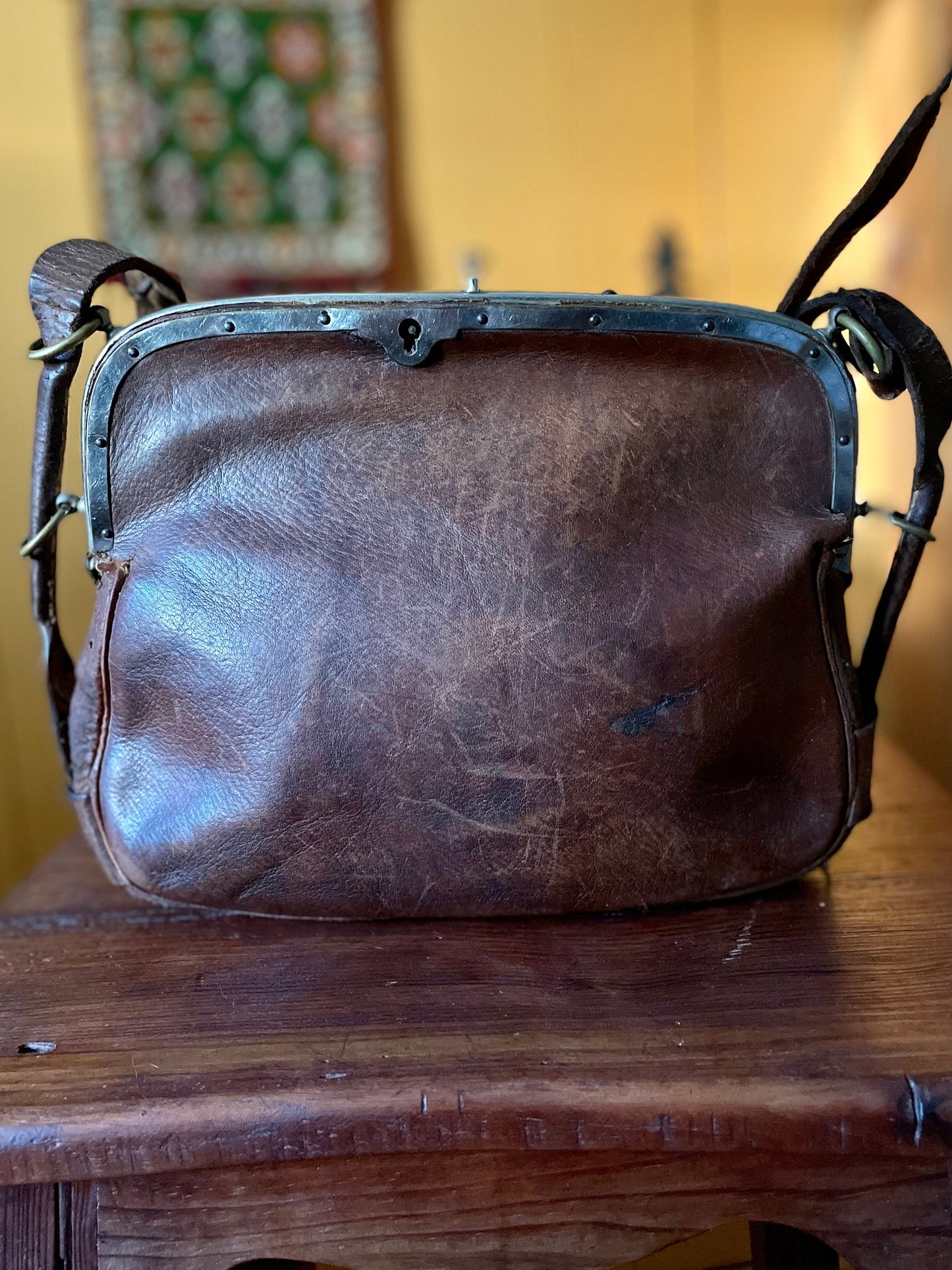 Vintage French Brown Leather Messenger Bag, Brown Leather Bag With Metal Frame, Old French Shoulder Bag, Leather Postal Bag